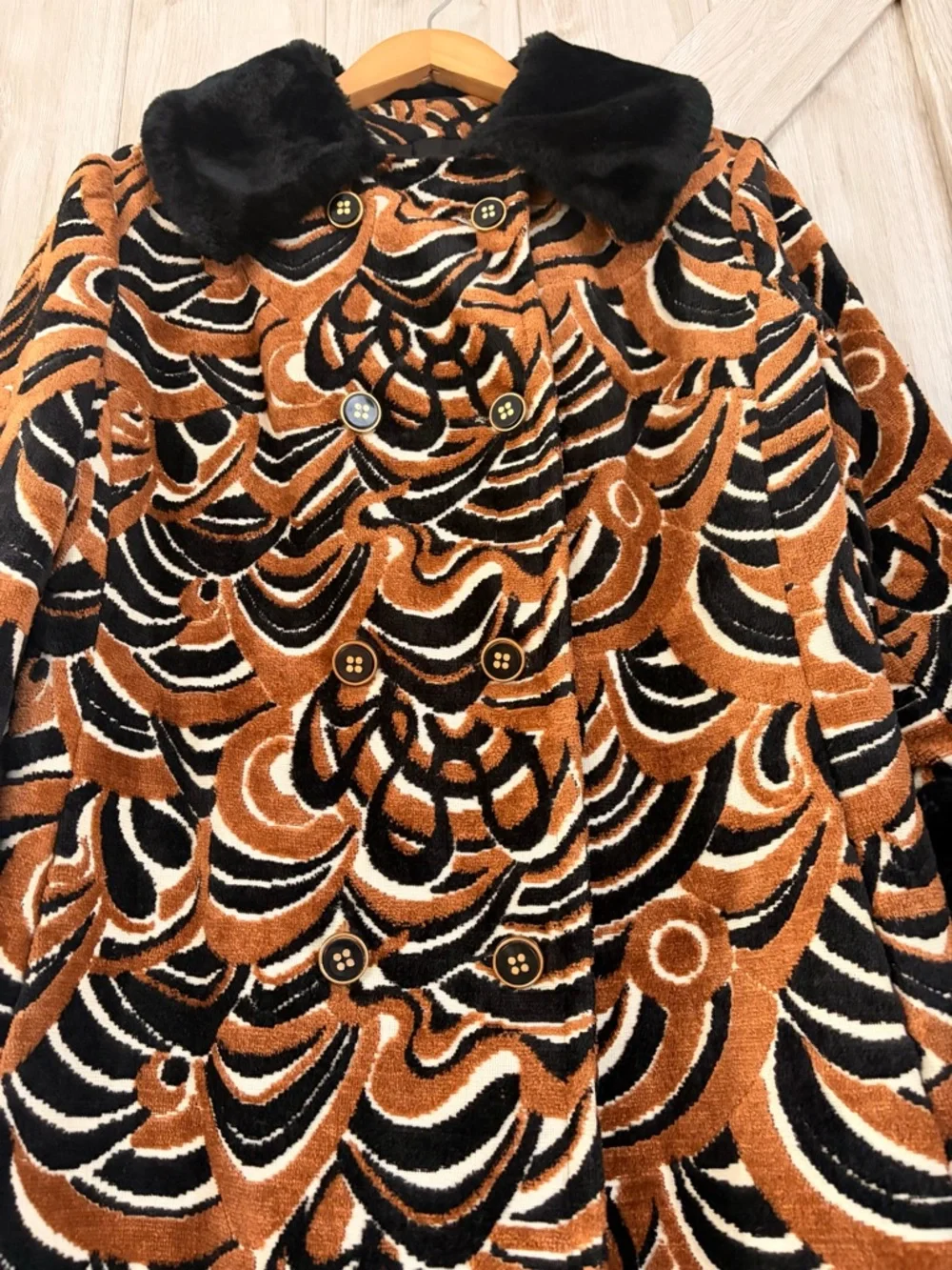 Vintage 60’s Psychedelic Tapestry Coat - Picture 11 of 16